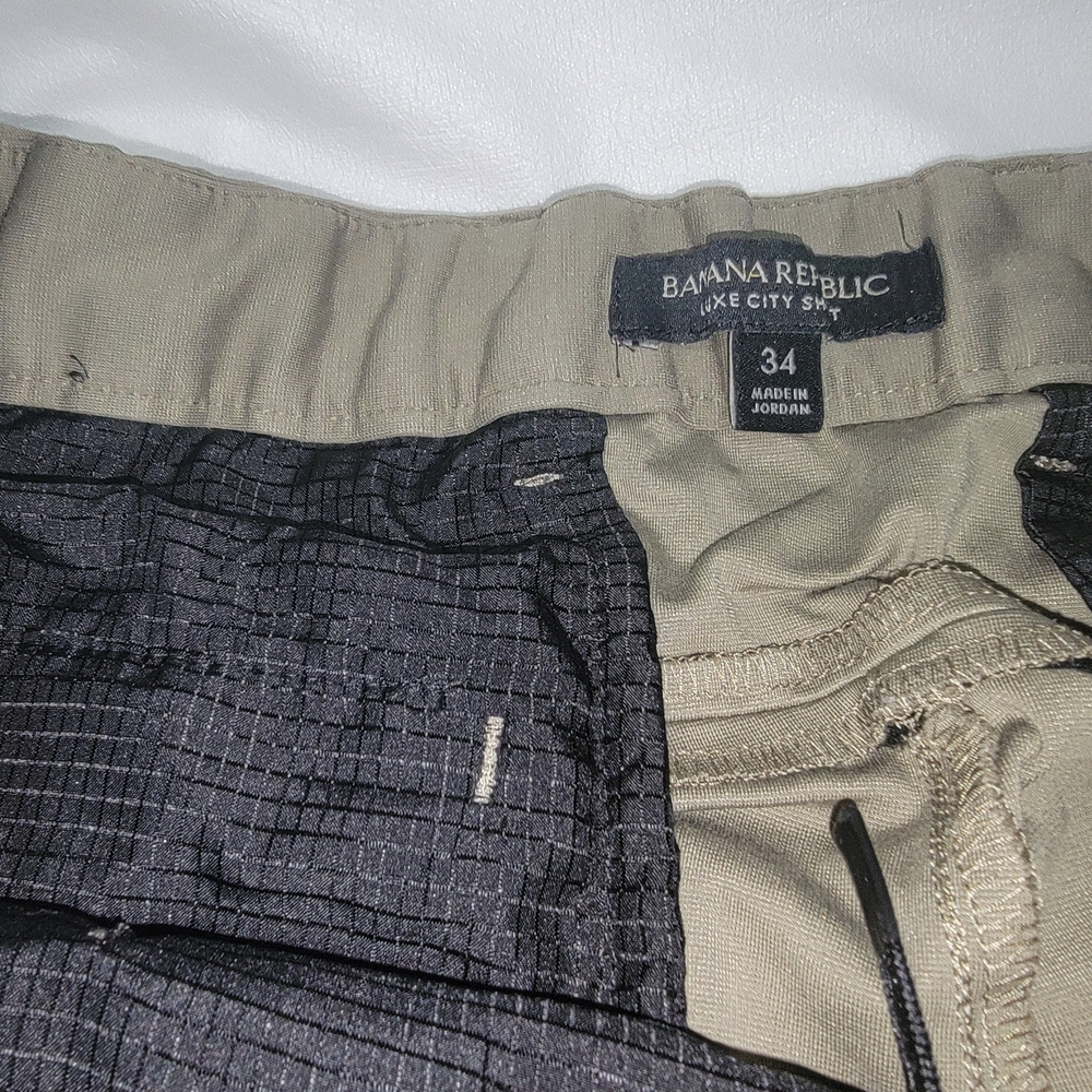 Banana Republic Flat Front Shorts Black and Tan